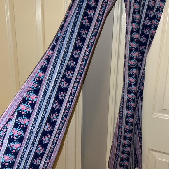 Floral flare pants - Picture 1 of 5